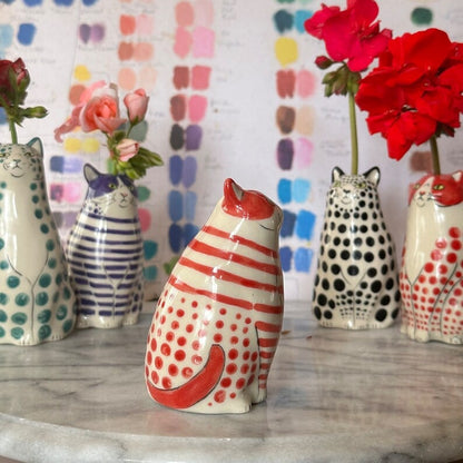 🎉Limited Edition - Hand-Painted Cat Vase Collection